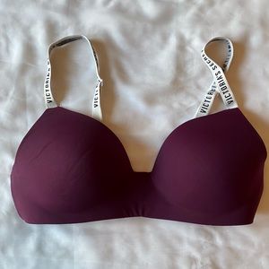 Victoria’s Secret Wireless Bra Size 36C purple